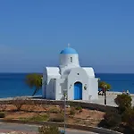 Domino Blue * Paralimni