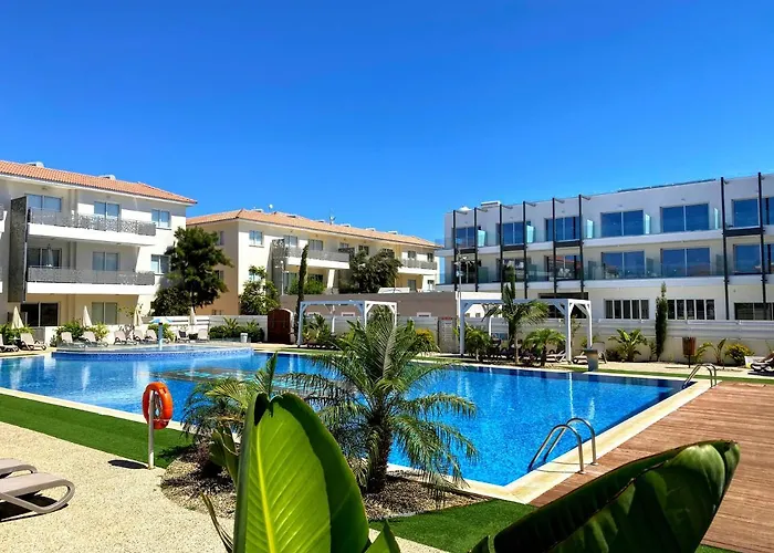 Domino Blue Паралимни