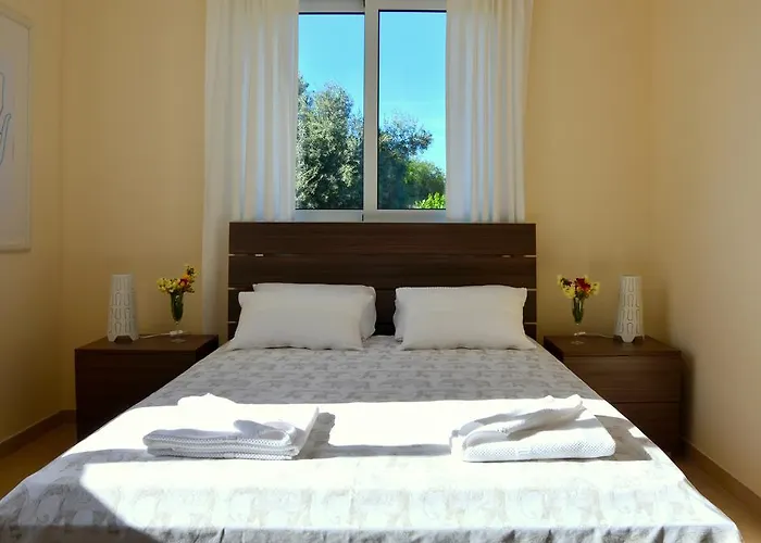 Domino Blue Апартаменты Паралимни